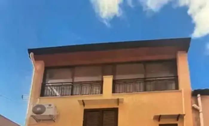 Rexer-Ventimiglia-di-Sicilia-Appartamento-piani-Garage