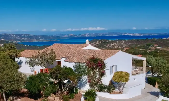Rexer-Arzachena-Villa-vista-mare-vicino-a-Porto-Cervo-in-Costa-Smeralda-Terrazzo