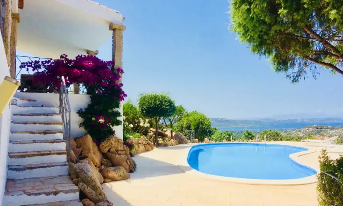 Rexer-Arzachena-Villa-vista-mare-vicino-a-Porto-Cervo-in-Costa-Smeralda-Terrazzo