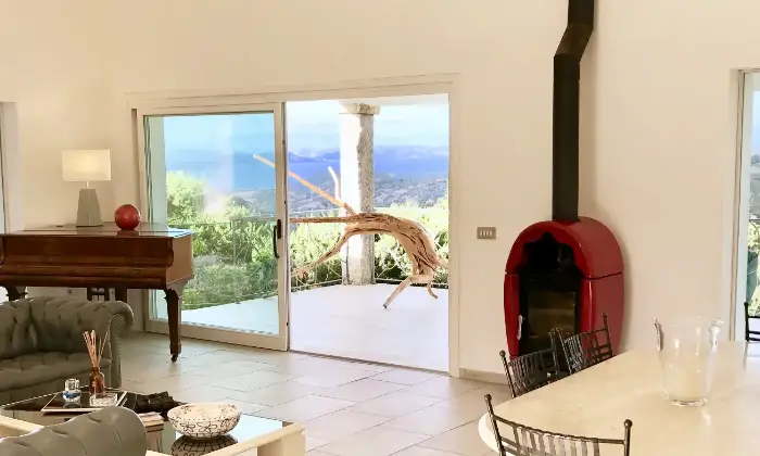 Rexer-Arzachena-Villa-vista-mare-vicino-a-Porto-Cervo-in-Costa-Smeralda-Salone