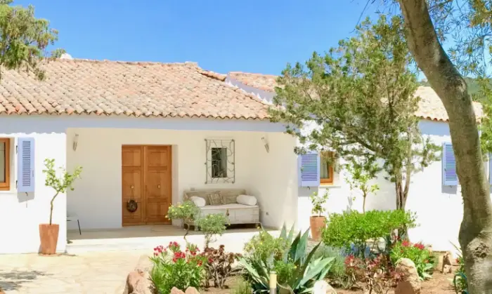 Rexer-Arzachena-Villa-vista-mare-vicino-a-Porto-Cervo-in-Costa-Smeralda-Giardino
