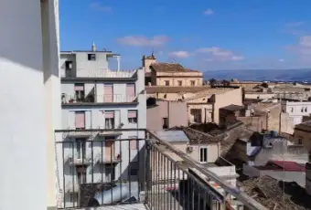 Rexer-Vittoria-Vendesi-appartamento-a-Vittoria-centro-storico-Via-Dei-Mille-Terrazzo
