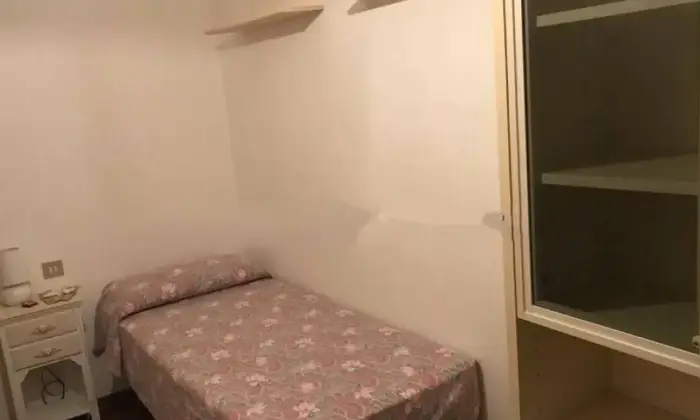 Rexer-Perugia-Vendesi-appartamento-in-Leon-Battista-Alberti-Perugia-CameraDaLetto
