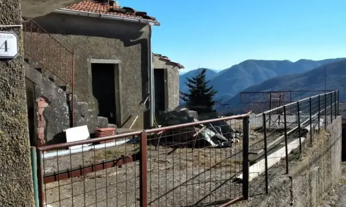Rexer-Zeri-Terratetto-unifamiliare-in-vendita-in-via-Montelama-Zeri-Terrazzo
