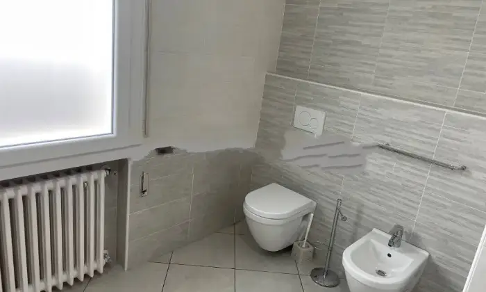 Rexer-Cavarzere-Trilocale-via-Aprile-Centro-Cavarzere-Bagno