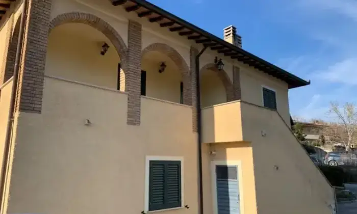 Rexer-Nocera-Umbra-Casa-singola-Garage