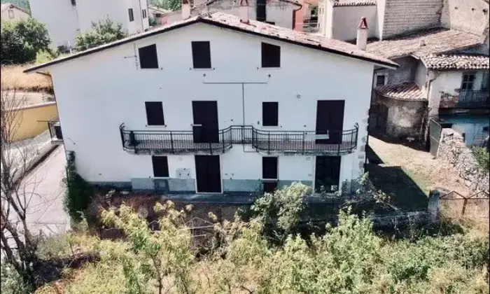 Rexer-Tornimparte-Vendesi-casa-indipendente-a-TORNIMPARTE-AQ-Terrazzo