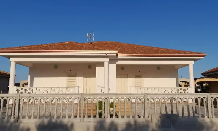 Rexer-Cutro-Magnifica-Villetta-mq-nella-Fraz-di-Steccato-di-Cutro-KR-Terrazzo