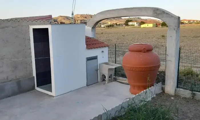 Rexer-Cutro-Magnifica-Villetta-mq-nella-Fraz-di-Steccato-di-Cutro-KR-Giardino