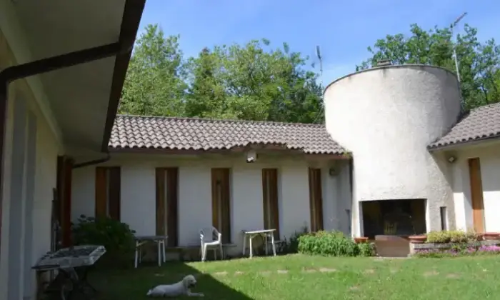 Rexer-Treia-Villetta-bifamiliare-in-vendita-in-contrada-San-Lorenzo-Giardino