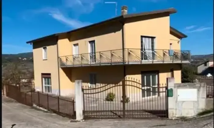 Rexer-Lioni-Casa-singola-in-vendita-in-Contrada-Civita-a-Lioni-Terrazzo