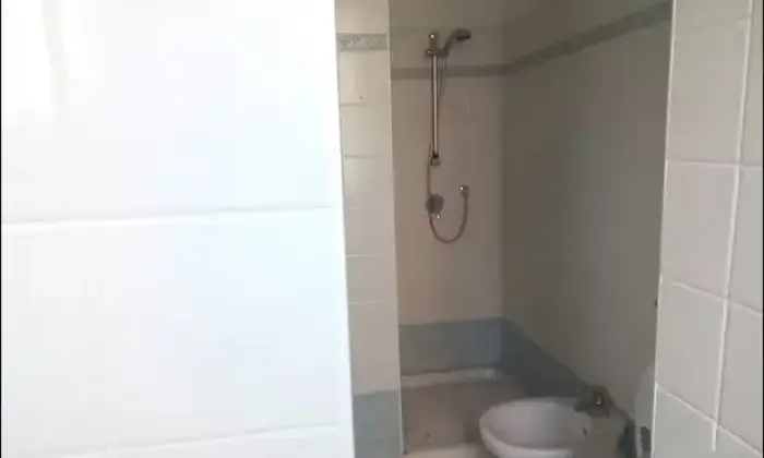 Rexer-Cairo-Montenotte-Vendesi-appartamento-a-CAIRO-MONTENOTTE-SV-Bagno