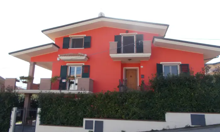 Rexer-Tortoreto-Bellissima-villa-su-tre-livelli-spaziosa-e-riservata-ALTRO