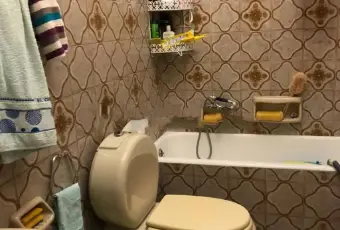 Rexer-Enna-Vendesi-appartamento-in-Via-Mercato-Centro-Enna-Bagno