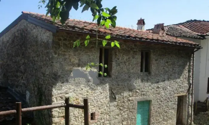 Rexer-Pescaglia-Antico-Casale-in-vendita-a-Localit-Grabbia-Pescaglia-Terrazzo