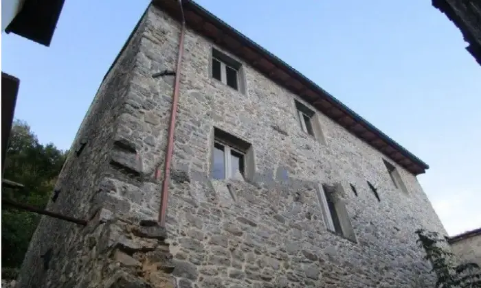 Rexer-Pescaglia-Antico-Casale-in-vendita-a-Localit-Grabbia-Pescaglia-Garage