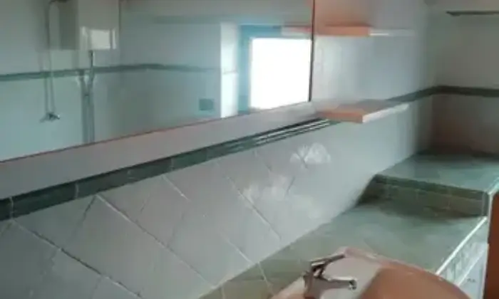 Rexer-Radicondoli-Vendesi-appartamento-in-centro-storico-Radicondoli-Bagno