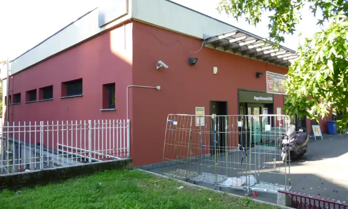 Rexer-Pero-Immobile-commerciale-adatto-a-varie-attivit-Altro