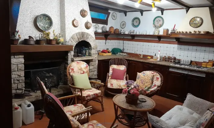 Rexer-Piancogno-Villa-in-vendita-a-Piancogno-BS-Cucina