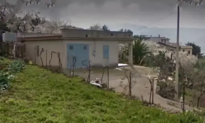 Rexer-Ventimiglia-di-Sicilia-Casa-di-campagna-in-localit-TRAVERSA-Terrazzo