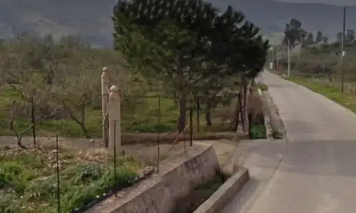 Rexer-Ventimiglia-di-Sicilia-Casa-di-campagna-in-localit-TRAVERSA-Terrazzo