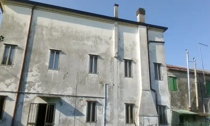 Rexer-Borgo-GRANDE-VILLA-PAPOZZE-RO-Garage