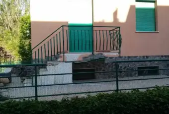 Rexer-Carro-Vendesi-appartamento-in-Via-Italia-a-Carro-Giardino