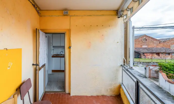 Rexer-Fabriano-Casa-indipendentecantina-box-locali-laboratorio-BALCONE