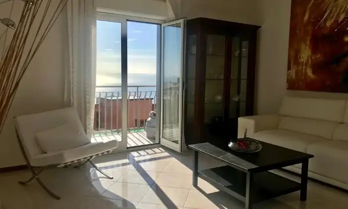 Rexer-Aci-Catena-Affittasi-Delizioso-Appartamento-con-vista-mare-Altro