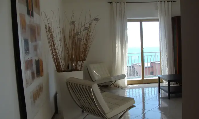 Rexer-Aci-Catena-Affittasi-Delizioso-Appartamento-con-vista-mare-Altro