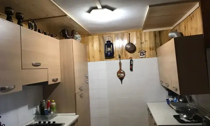 Rexer-Someraro-Casa-indipendente-su-due-livelli-con-giardino-Cucina