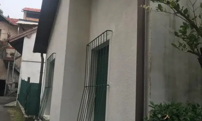 Rexer-Stresa-Casa-indipendente-su-due-livelli-con-giardino-Altro