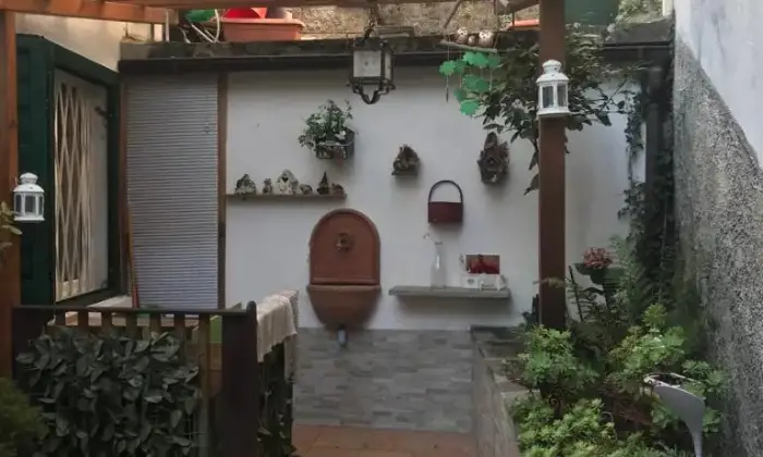 Rexer-Stresa-Casa-indipendente-su-due-livelli-con-giardino-Giardino