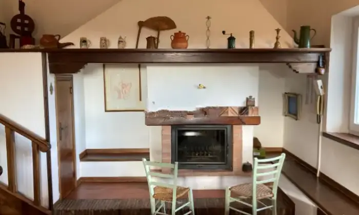 Rexer-Roccastrada-Porzione-di-villa-bifamiliare-con-garage-e-terreno-adiacente-Cucina