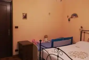 Rexer-Riposto-Vendesi-ampio-appartamento-a-Riposto-CameraDaLetto