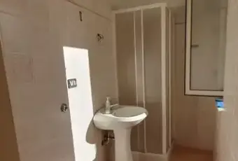 Rexer-Caronia-Casa-su-piani-attivit-commerciale-Bagno