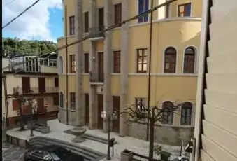 Rexer-Caronia-Casa-su-piani-attivit-commerciale-Terrazzo