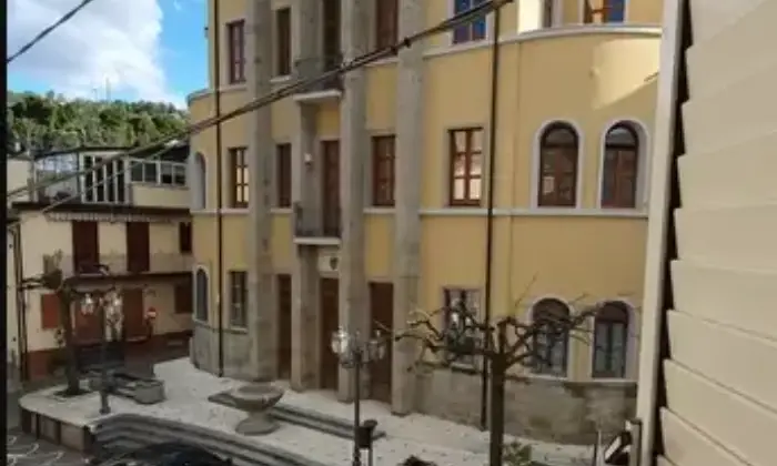 Rexer-Caronia-Casa-su-piani-attivit-commerciale-Terrazzo