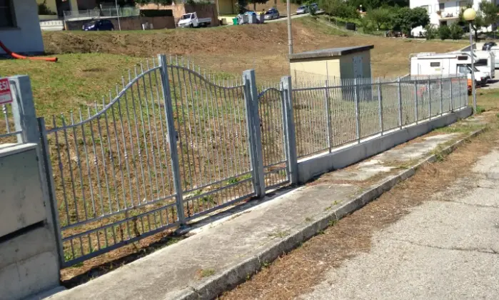 Rexer-Gemmano-Vendo-casa-indipendente-Gemmano-esternamente-finita-internamente-da-finire-Giardino