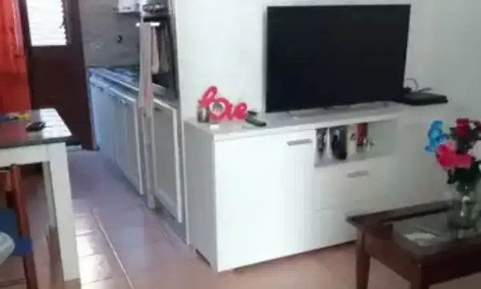 Rexer-Posada-Vendesi-casa-vacanza-al-mare-a-Posada-NU-Cucina