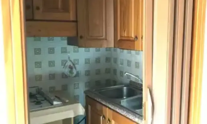 Rexer-Orroli-Vendesi-casa-indipendente-in-Via-P-SiriguORROLI-SU-Cucina