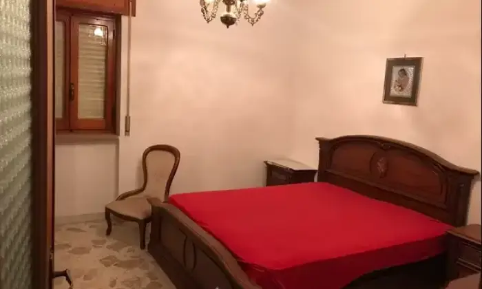 Rexer-Vico-del-Gargano-Appartamento-in-via-Michele-Monaco-a-Vico-del-Gargano-CameraDaLetto