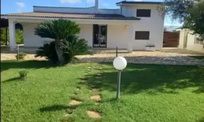 Rexer-Francavilla-Fontana-Villa-in-vendita-in-Contrada-Cotugni-a-San-Michele-Salentino-Giardino
