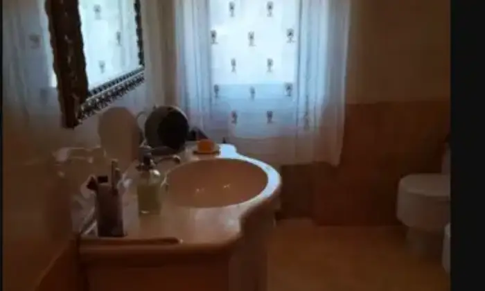 Rexer-Cingoli-Appartamento-in-vendita-in-via-Niccol-Machiavelli-a-Cingoli-Bagno