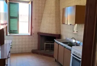 Rexer-Crucoli-Vendo-appartamento-vista-mare-Cucina