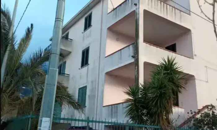 Rexer-Oliena-Casa-indipendente-in-vendita-in-via-Istei-ad-Oliena-Terrazzo
