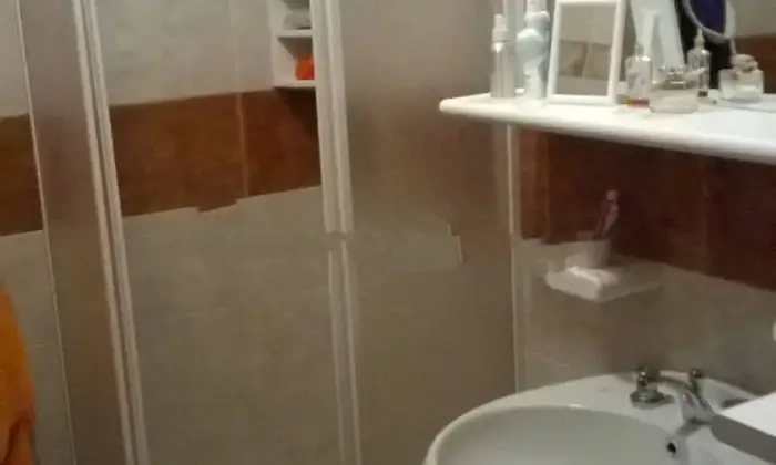 Rexer-Ardesio-Vendesi-appartamento-in-via-Val-las-Ardesio-Bagno