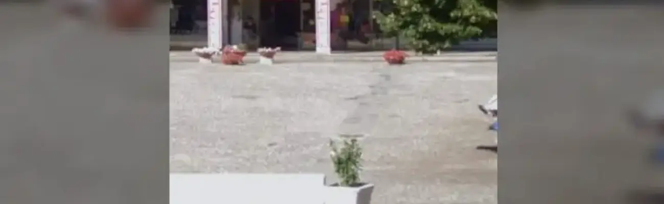 Rexer-Trevi-nel-Lazio-Vendo-locale-commerciale-C-centralissimo-Terrazzo