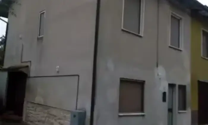 Rexer-Neviano-degli-Arduini-Casa-indipendente-su-lati-con-giardino-mq-Altro