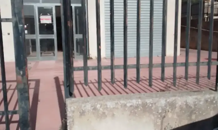 Rexer-Ragusa-Vendesi-locale-commerciale-in-frazione-Bellocozzo-Ragusa-ALTRO